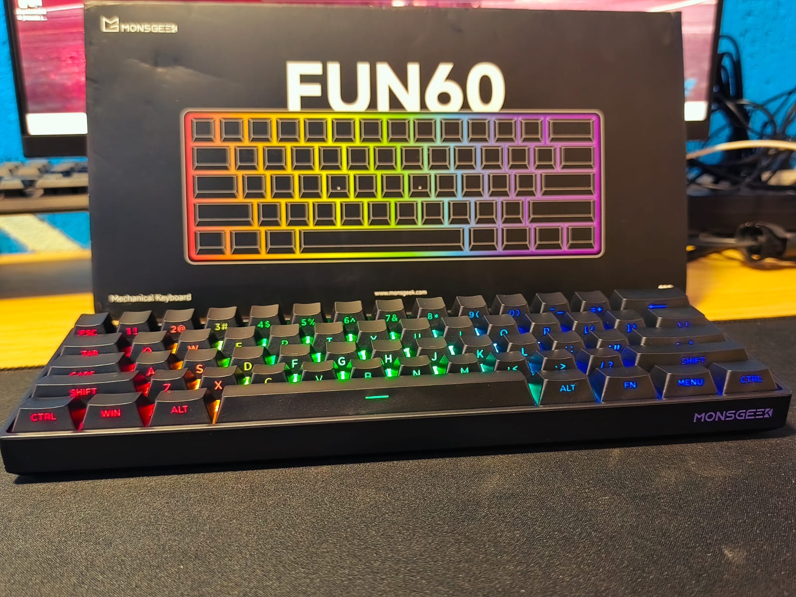 Teclado AKKO MonsGeek FUN60 Pro